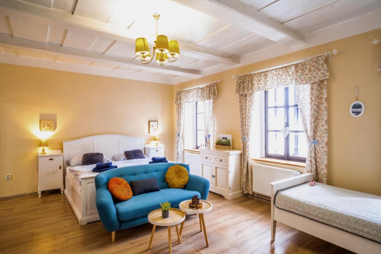 Jiřetín pod JedlovouRustic House V Luzickych Horachアパートメント エクステリア 写真