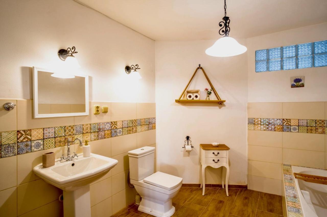 Jiřetín pod JedlovouRustic House V Luzickych Horachアパートメント エクステリア 写真